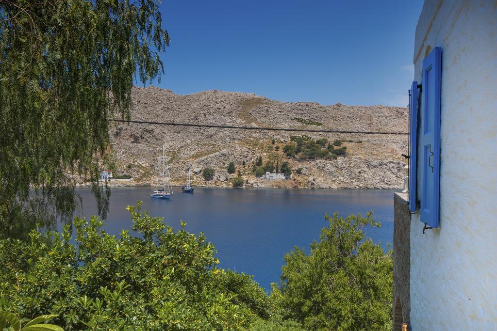 Emporio Hotel Sými Luaran gambar