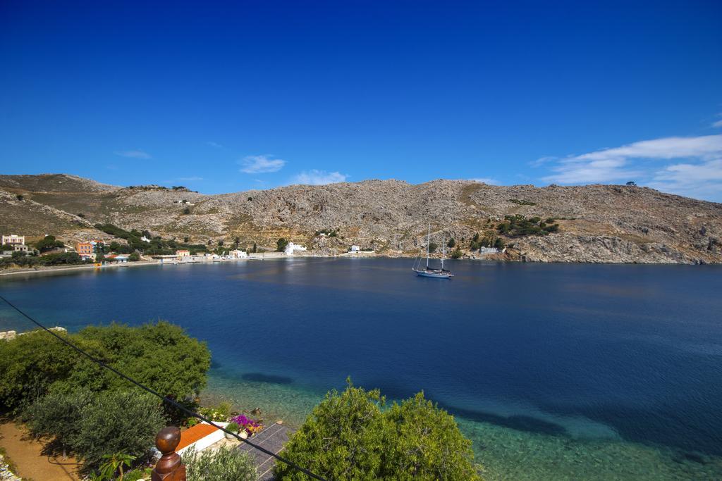 Emporio Hotel Sými Luaran gambar