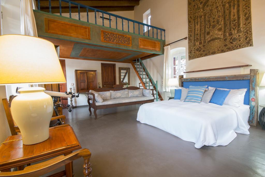 Emporio Hotel Sými Luaran gambar
